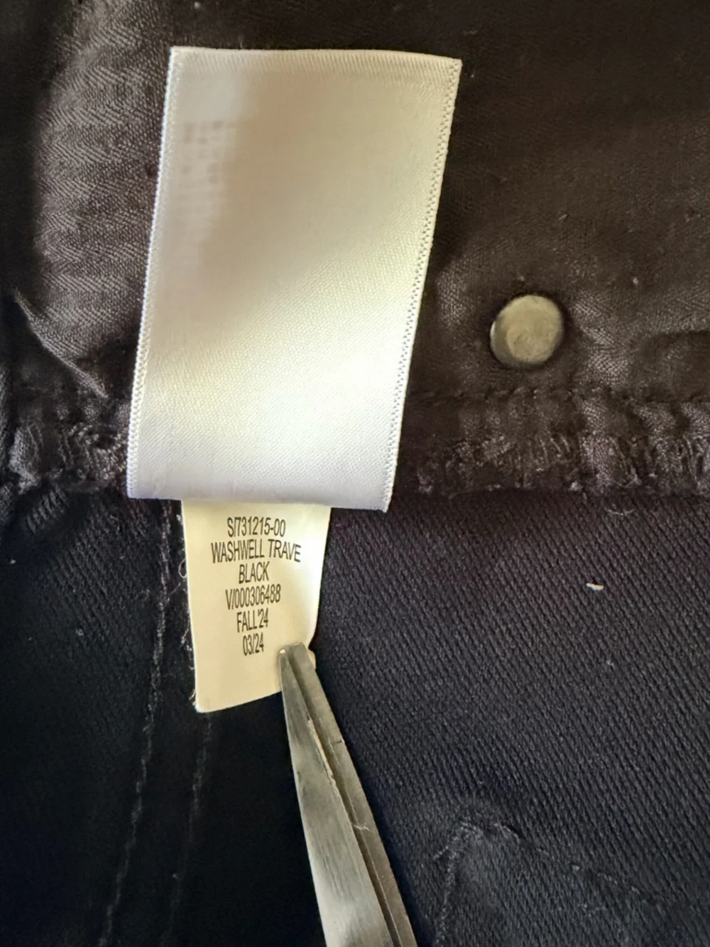 Banana Republic Men's Black Travel Jean - Athletic Fit
